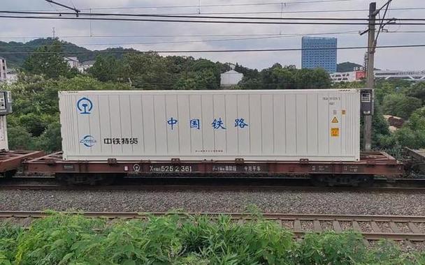 运输方式主要包括道路运输,铁路运输,水路运输,航空运输以及管道运输